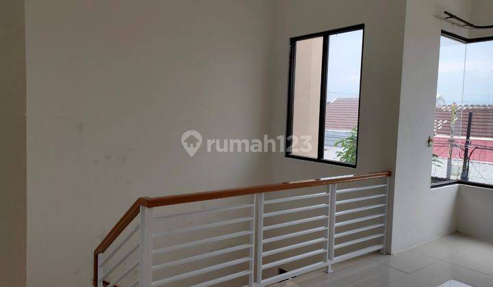 Rumah 2 Lantai Bagus SHM di Taman Kopo Katapang, Bandung 2