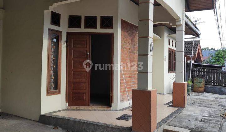 Rumah Nyaman Lingkungan Tenang AW. SYAHRANIE 6573 2