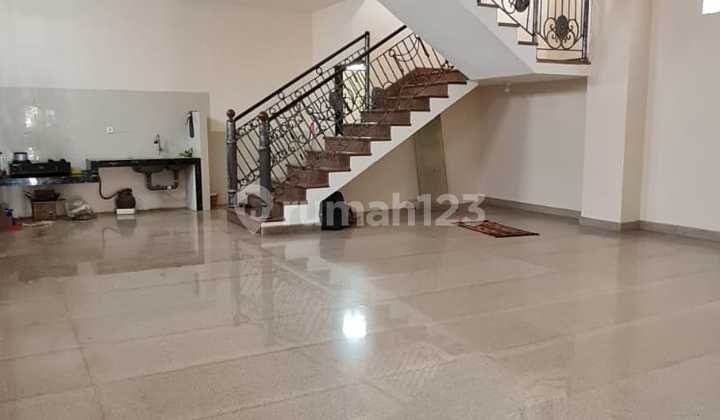 Rented Shop House River View Densely Populated Area Samarinda City 2