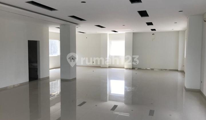 Perkantoran di Jl. Di Panjaitan 
kampung Kali, Semarang 3