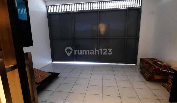 Kantor Dan Mass Karyawan 4