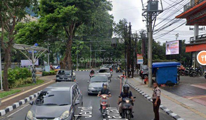 Ruko di Mayjend Panjaitan, Semarang 2