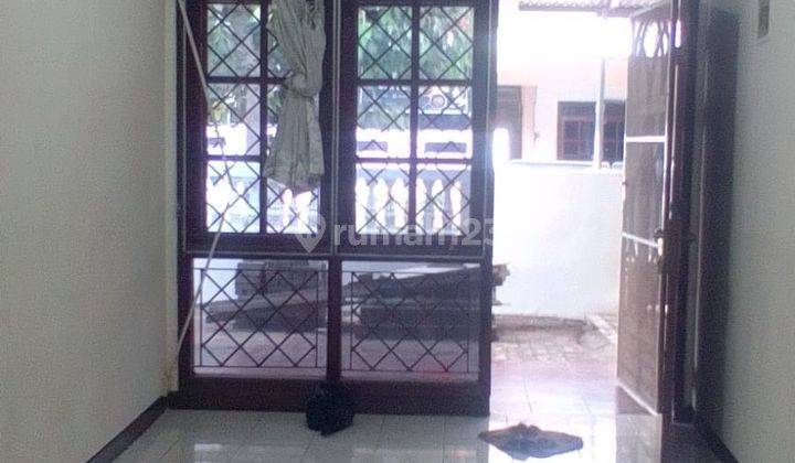 Rumah Siap Huni di Puri Blok N Kondisi Bersih Rapi 1