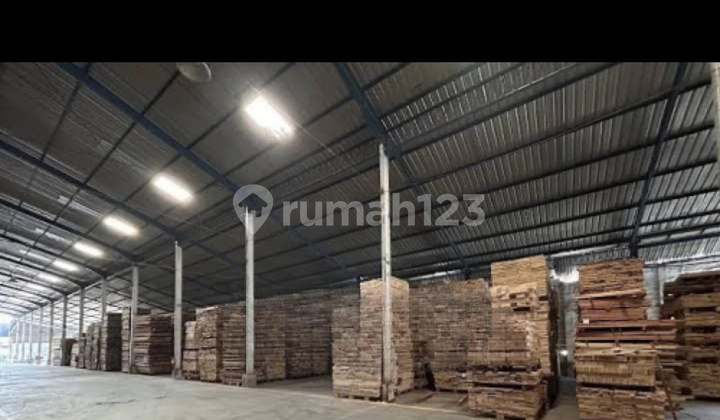 Dijual gudang bagus di Jl. Industri Barat Raya, Genuk Semarang 2