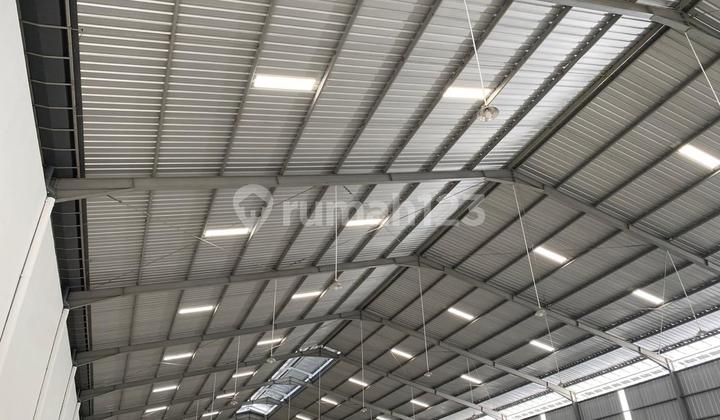 Gudang baru di dalam kawasan industri candi Gatot Subroto 1