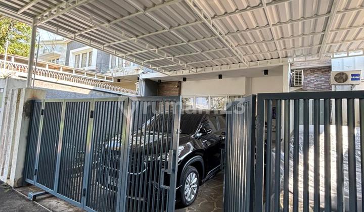 Rumah Bagus 2 Lantai Siap Huni Daerah Bukit Sari Raya