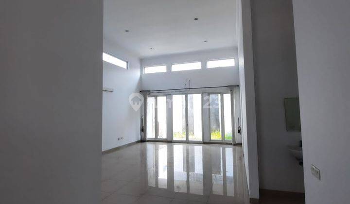 Sewa Rumah Bagus Semi Furnish Di Graha Padma  2