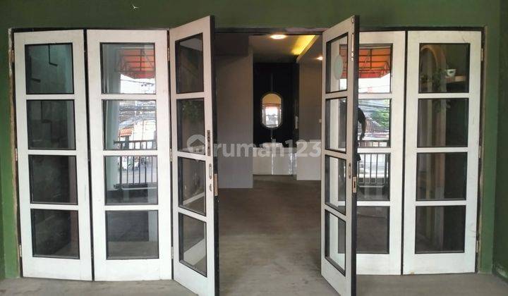 Dijual / Disewakan Ruko 3 Lantai Di Pinggir Jalan Raya  2