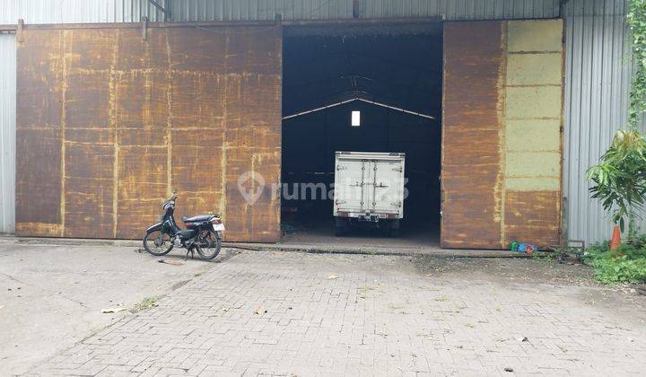 Sewa gudang pinggir jalan raya  2