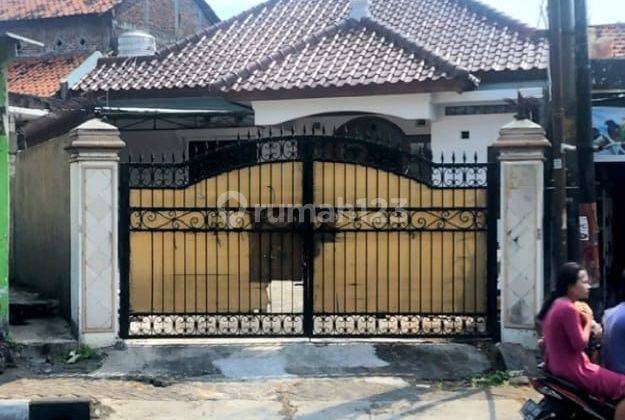 Dijual cepat dibawah harga pasaran Rumah bagus pinggir jalan raya sampai deal  1