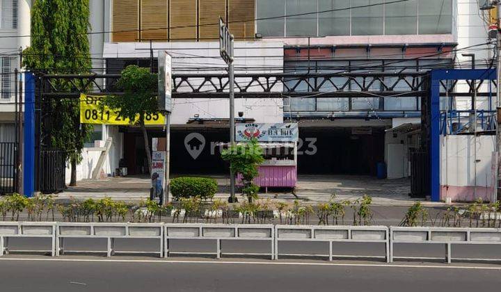 Gedung Usaha Di Tengah Kota Pusat Perdagangan Kota Semarang  1