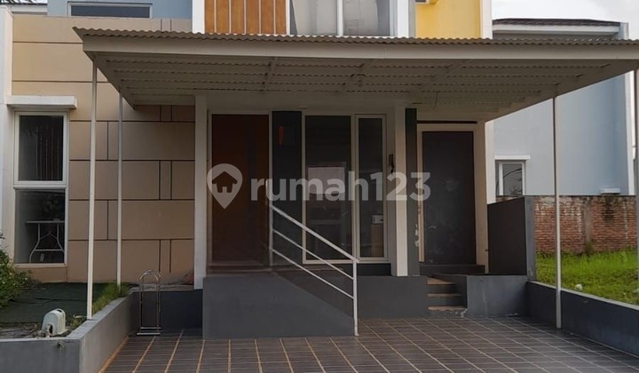 Nice 2-Storey House in a Quiet Neighborhood in BSB 2