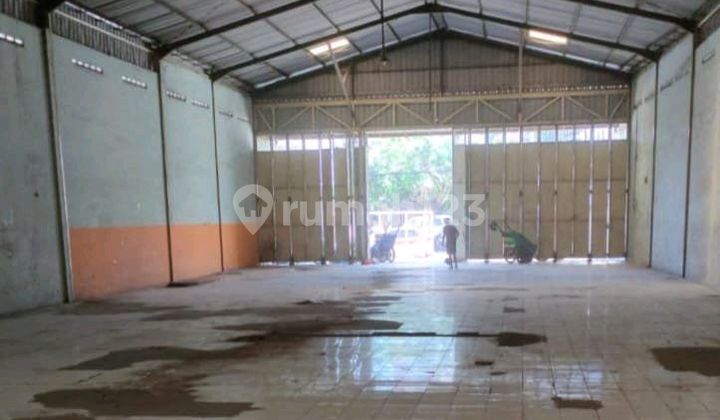 Gudang Pinggir Jalan Raya Daerah Gayamsari 2