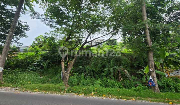 Quick Sale of Land by the Main Road in Simongan Area
