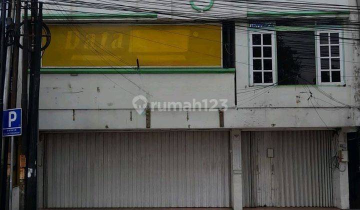 Ruko 2lantai di pinggir jalan raya  1
