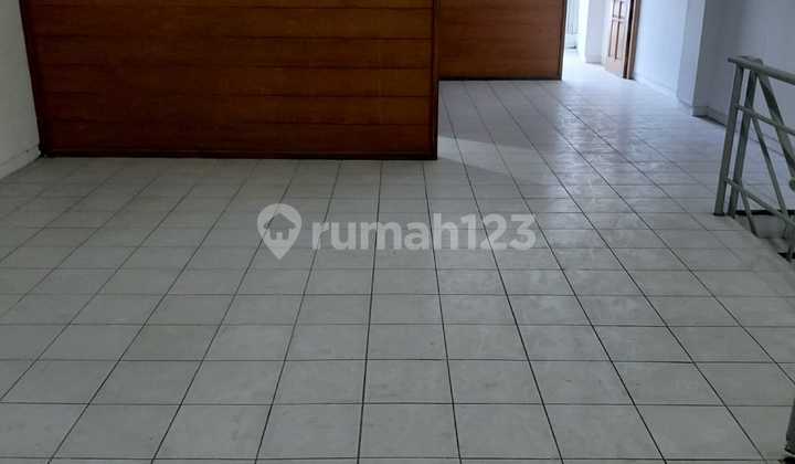 Ruko Bagus Dan Siap Pakai Di Mt Haryono  2