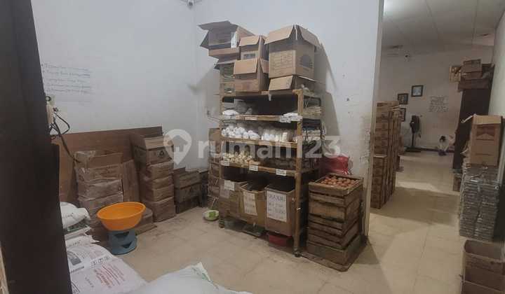 Rumah Bagus Dan Siap Pakai Di Pinggir Jalan Raya Daerah Semarang Selatan 2