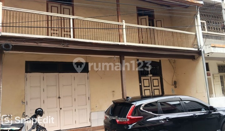 Ruko/ Commercial Space Suitable for Office, Warehouse, and Business in Central Semarang 1