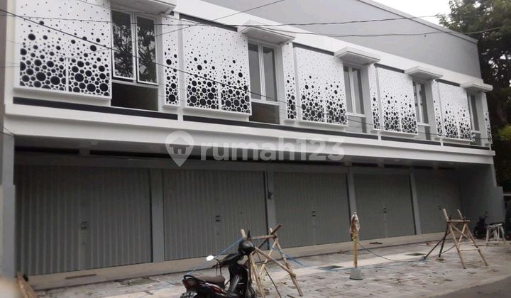 Ruko 2 Lantai Di Pinggir Jalan Raya Yg Ramai Dan Strategis 1