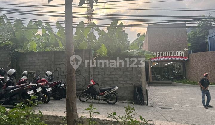 Strategic Land by the Main Road in Ngaliyan Area 2