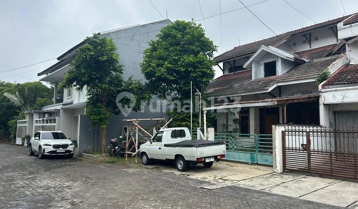 Rumah 2 Lantai Di Banyumanik 1