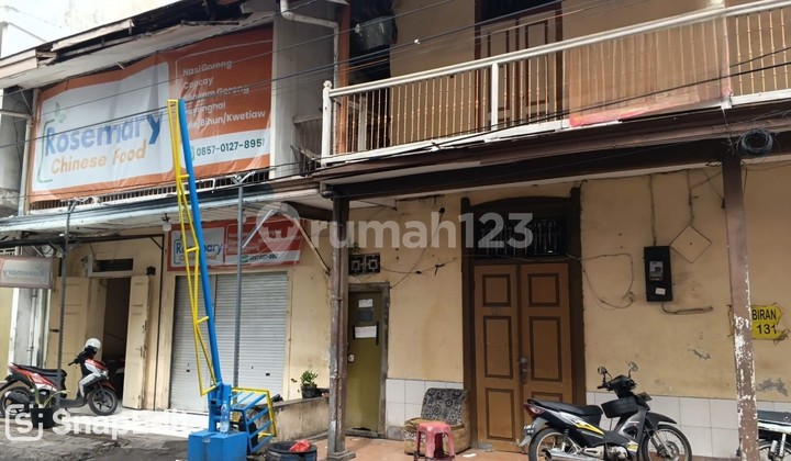 Ruko/ Commercial Space Suitable for Office, Warehouse, and Business in Central Semarang 2