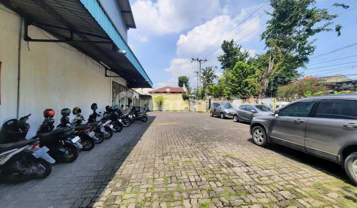 Gudang / Ruang Usaha Di Pinggir Jalan Raya Yg Strategis Daerah Semarang Timur 2