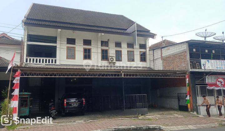 Rumah / Ruang Usaha 2lantai Pinggir Jalan Raya di Magelang  1