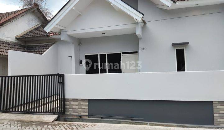 Rumah Baru Pinggir Jalan Bisa Simpangan 2mobil Lancar 1