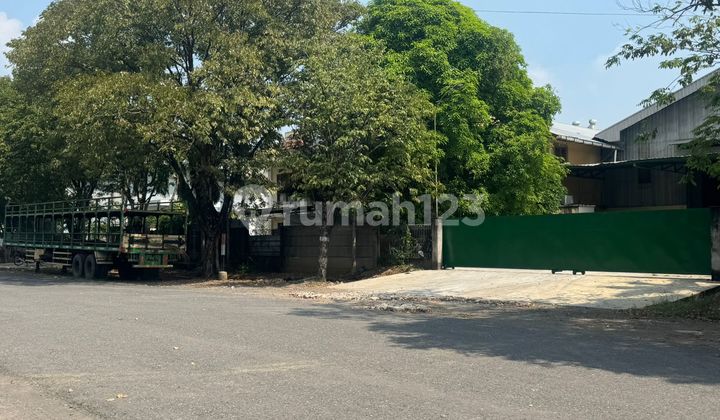 Gudang Besar Dan Bagus Di Kawasan Industri Wijaya Kusuma 1