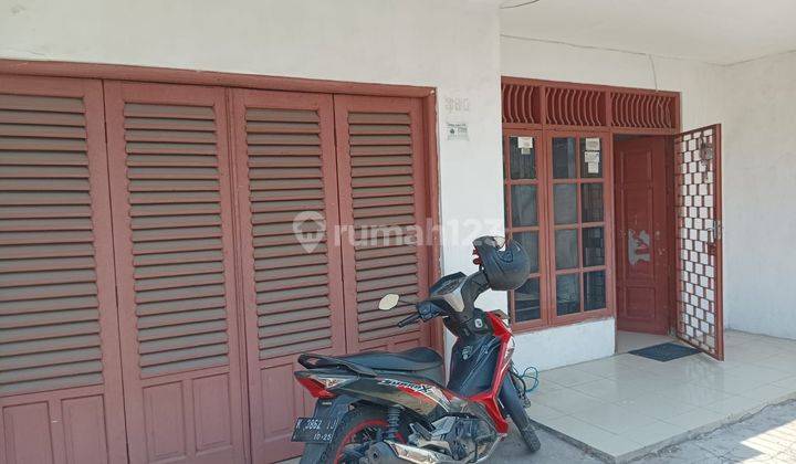 Rumah 2lantai Di Tengah Kota  1