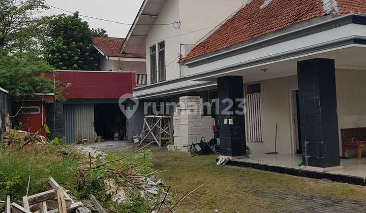 Kantor / Ruang Usaha / Rumah Pinggir Jalan Raya Daerah Gajah Mungkur 2