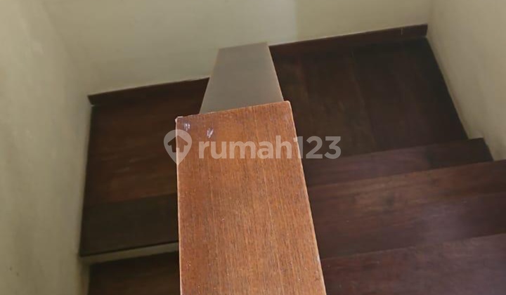 Dijual Rumah 2 Lantai 10 X 15 di Layar Permai Pik 2