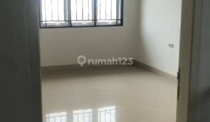 Dijual Rumah 2 Lantai di Pluit Timur Baru  2