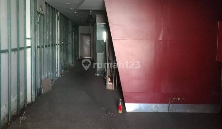 Disewakan Ruko di Jalan Gajah Mada Jakarta Pusat  1