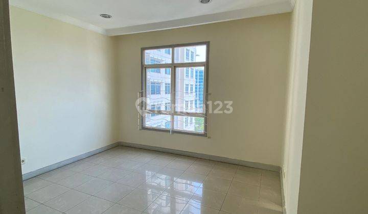 Apartemen Pantai Mutiara Tower Damar 3 BR Semi Furnished Dijual  2