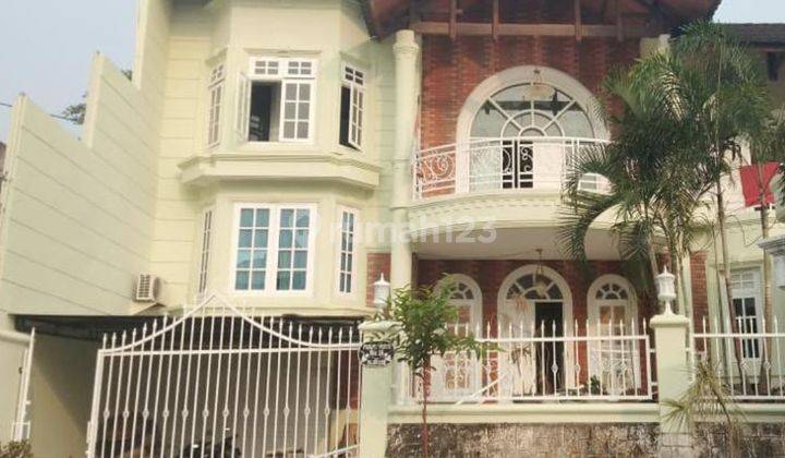 Dijual Bu Rumah 2 Lantai di Jalan Mawar Larangan Indah Ciledug 1