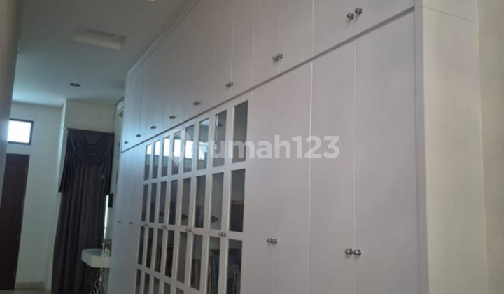Dijual Rumah Pik 1 Manyar 4 Lantai Luas 270 M