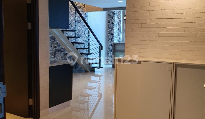 Dijual Apartment Brooklyn Soho 2 Lantai Luas 98M2 Sertifikat SHM Dijual Apartment Brooklyn Soho 2 Lantai Luas 98M2 Sertifikat SHM