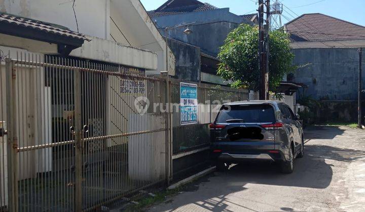 Rumah tua yg harus dibangun baru  2