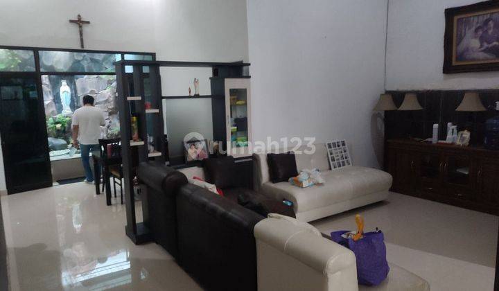 Dijual Rumah Tinggal

Mulyosari Dekat Sutorejo, Kenjeran, ITS, Kertajaya, Pakuwon City, Merr 2