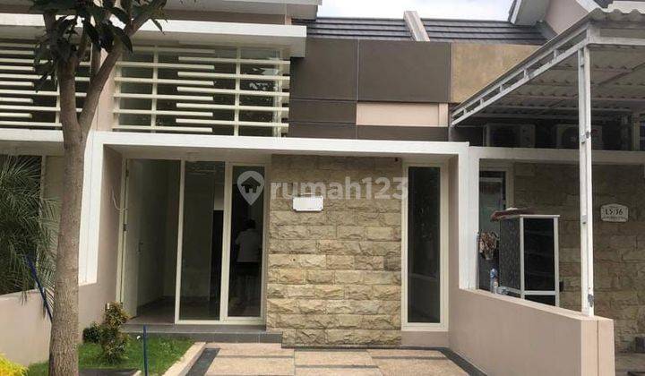 Disewakan 
Rumah Baru Gress 1 Lantai

PURI SHAFIRA REGENCY, Menganti, Gresik  1