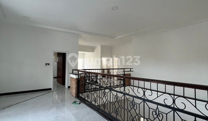 For Rent / Sale New Fully Renovated House in Mulyosari Near Sutorejo, Its, Pakuwon City, Kertajaya, Kenjeran (vr) For Rent / Sale New Fully Renovated House in Mulyosari Near Sutorejo, Its, Pakuwon City, Kertajaya, Kenjeran (vr)