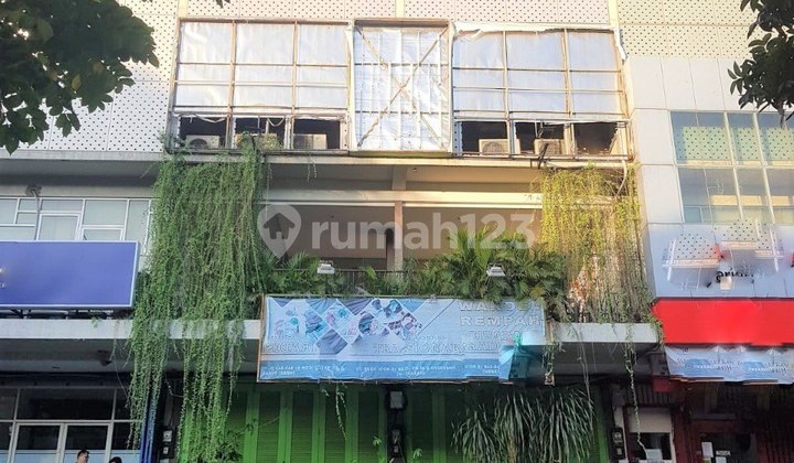 For Rent 4-Street Shop 2 Units Side by Side Near Hokky Buah, Mc D, Kertajaya, Keputih, Klampis, Semolowaru, Baruk, Nginden, Its (vr)