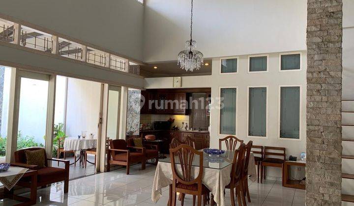 rumah 2 lantai asri,tenang dan aman di Cempaka putih Tengah 2