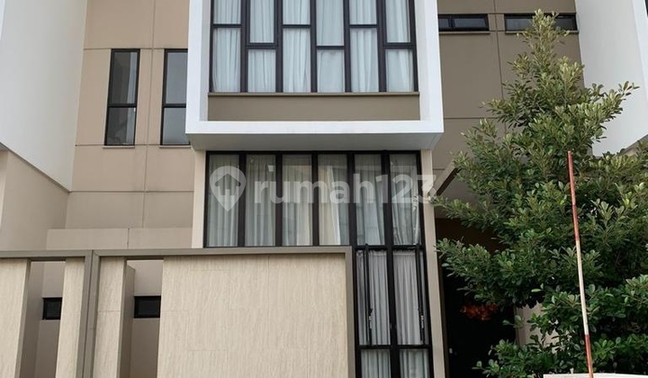 Rumah cantik  Cluster Semayang di JGC  Cakung Jakarta Timur