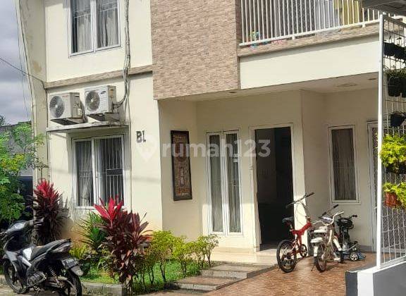 Dijual Cepat Rumah Townhouse Bagus di Cirendeu 1