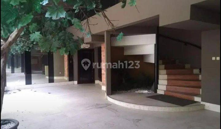 Dijual Gedung Bagus Strategis di Bintaro 1