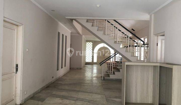 Dijual  Rumah Huni Tua Bagus di Menteng  1