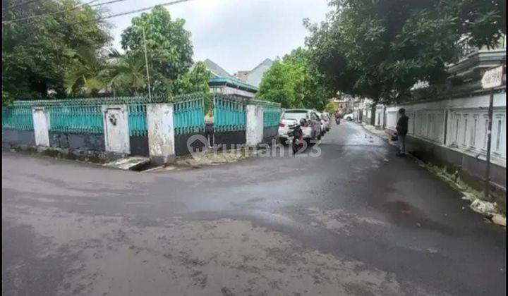 Dijual Rumah Hitung Tanah Bagus di Pejaten 2